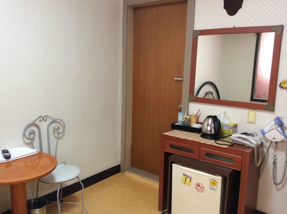 Busanjang Motel מראה חיצוני תמונה